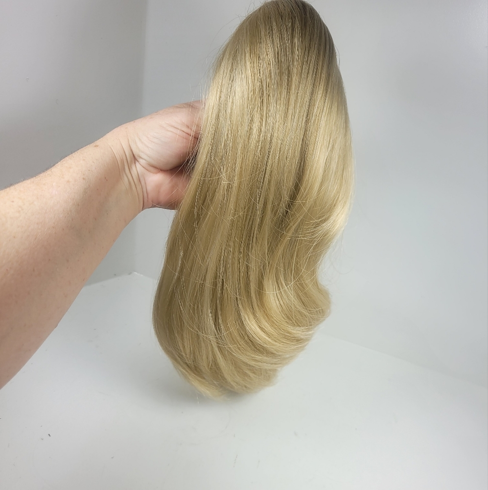 Blonde Women's Pony Tail Clip Hair Extension - Picture 2 of 9